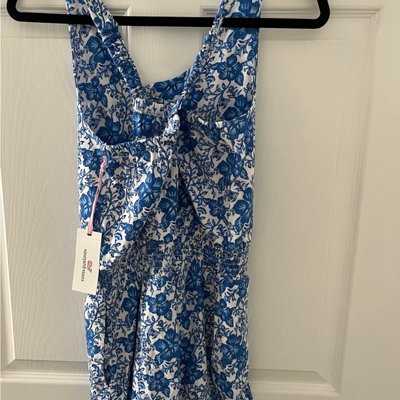 Vineyard Vines Romper in Blue & White Flowers (Big Girl Size XL) NEW w/Tag! - Picture 4 of 6